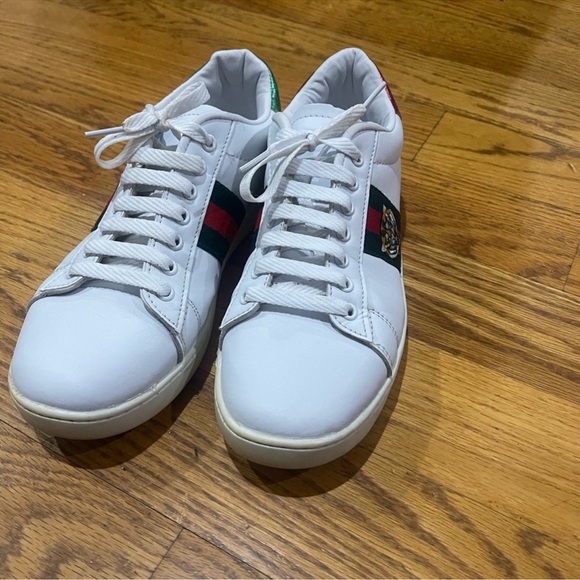 Gucci White Leather Sneakers with Green & Red Stripe and Gold Tiger Patch Sz 7.5 - Picture 14 of 16
